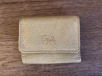 Fossil olive green genuine leather deluxe multi compartment trifold wallet