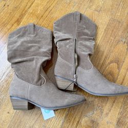 Cute NWT Cowgirl Boots 