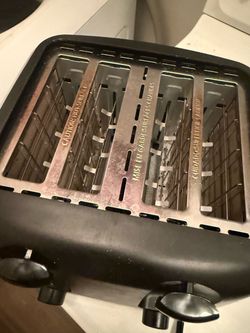 4-Slice Toaster Black