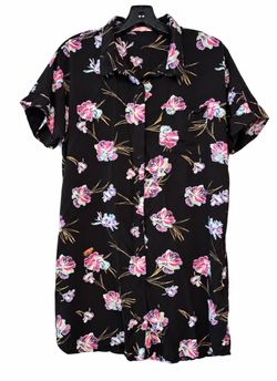 Vans men’s XL button up black flower, short sleeve shirt
