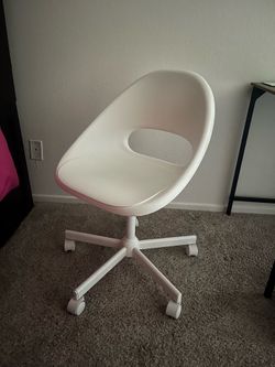 Cute desk chair