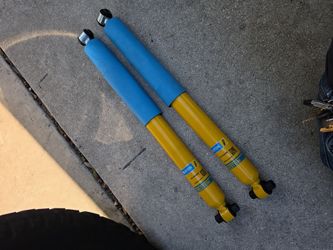 Rear Shock Absorber Pair 2002 to 2009 Chevy Trailblazer GMC Envoy - Suspension Parts