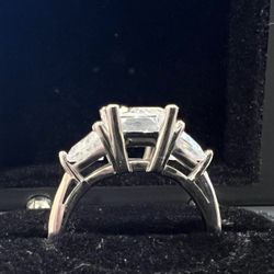 Radiant engagement ring & wedding band for sale size 7.5