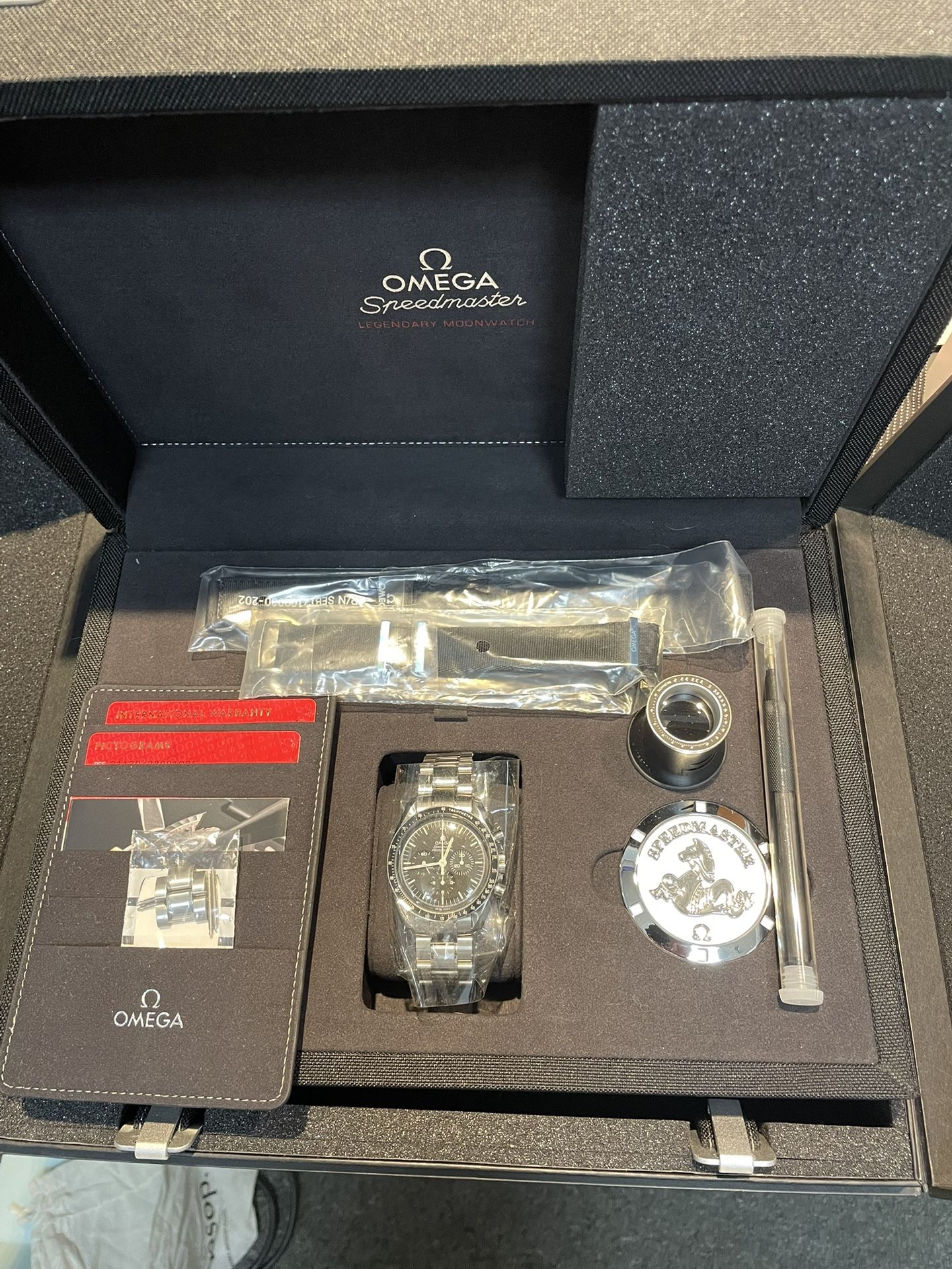 Speedmaster Hesalite 42mm Omega