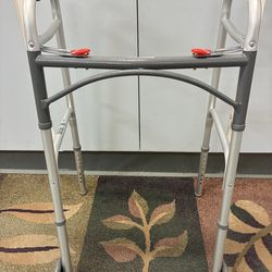 Adult walker