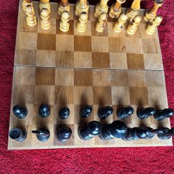 Chess Set Hand Carved Woodcraft 