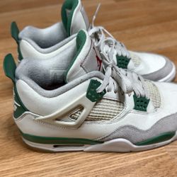 Jordan 4 Retro SB