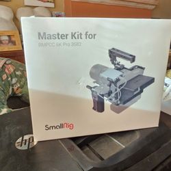 SmallRig Master Kit For BMPCC 6K Pro 3582 & A SmallRig RA, V1 V-Mount Battery Plate 