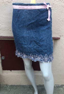 Denim floral skirt