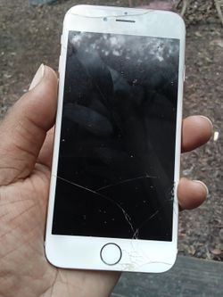 iPhone 6 Unlock Some Minor Cracks  