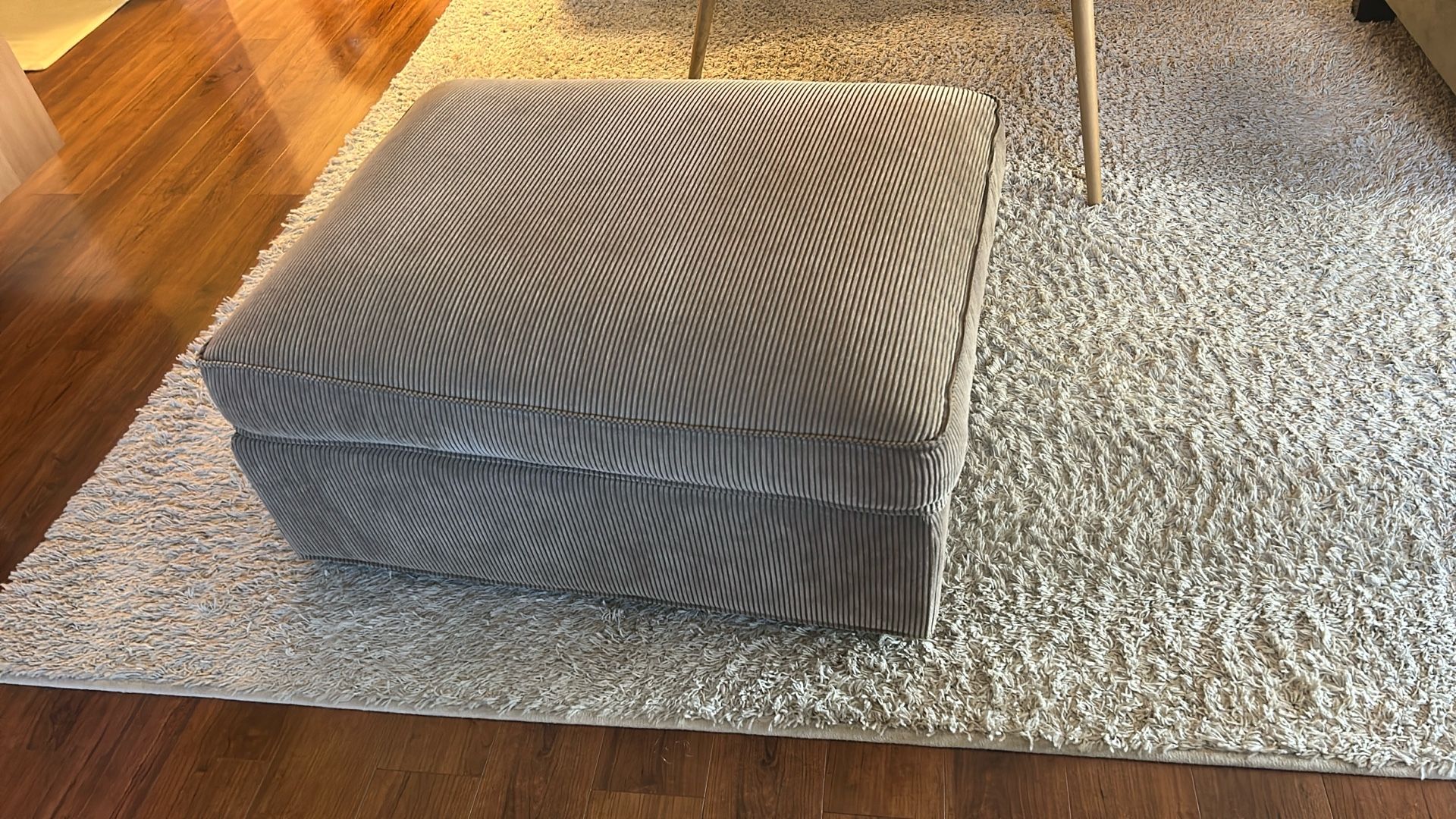 Ikea Kivik Ottoman 50$