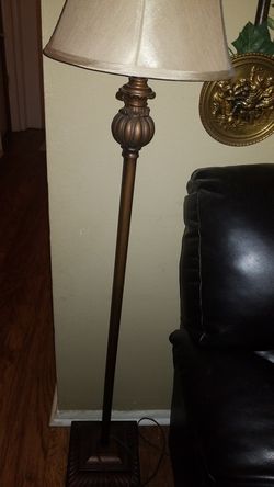 4' Table lamp