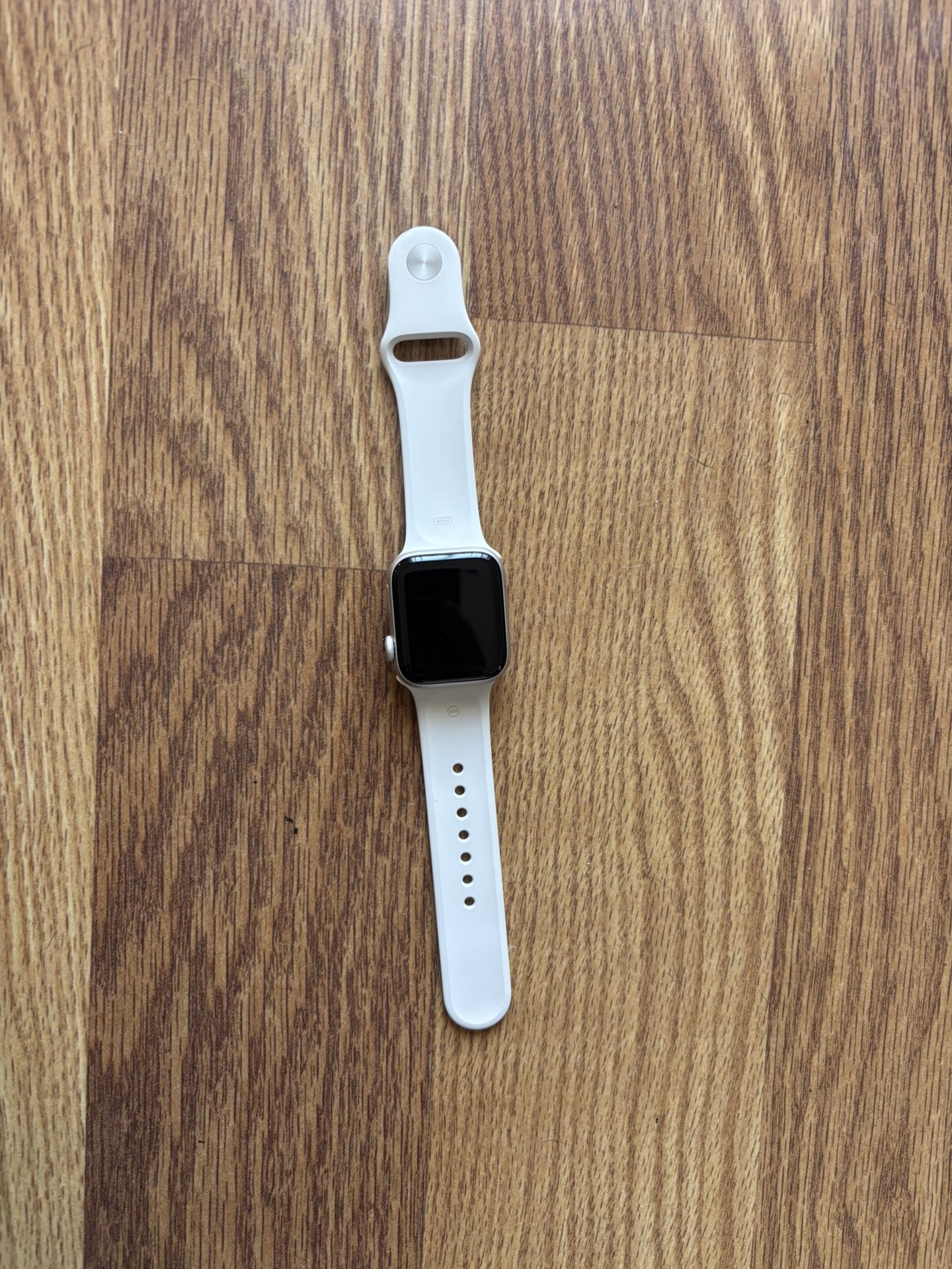 Apple Watch SE Gen 2 40mm Starlight