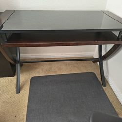 Desk w/Tempered Glass Top