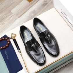 Prada Men’s Leather Shoes With Box New