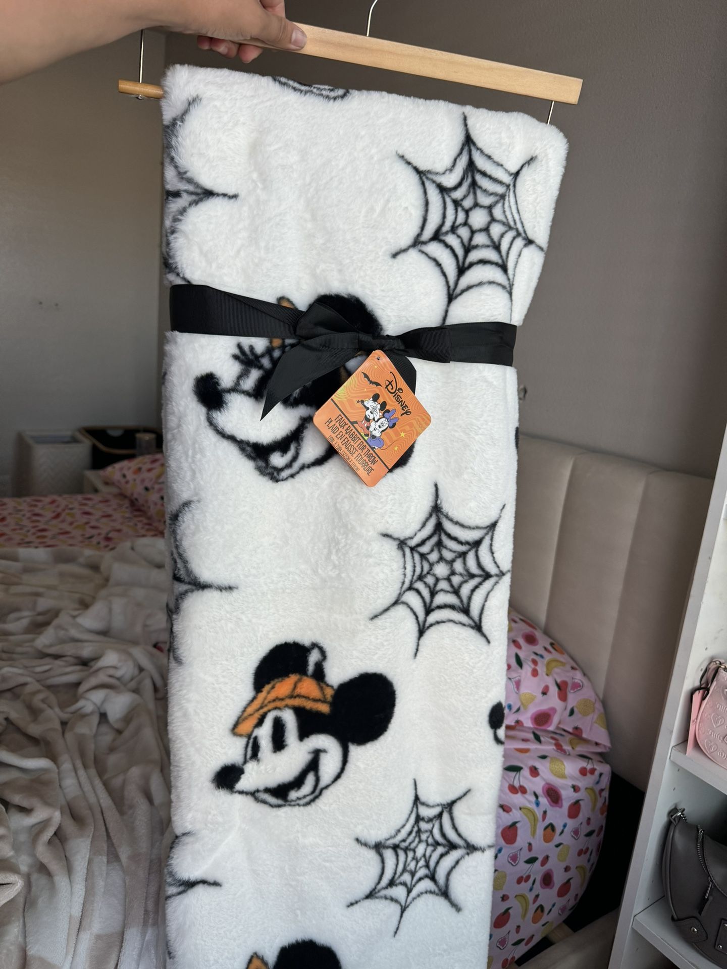 Disney Mickey Minnie Halloween Blanket