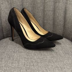 Black Pumps, Size 8