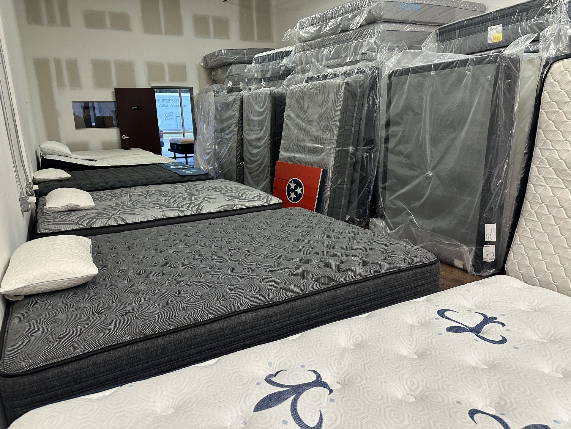 Get a Brand New Mattress for $85! First Come First Serve