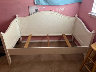 Twin size box bed
