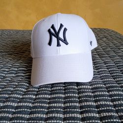 White And Navy Blue New York Yankees 47' Adjustable Hat