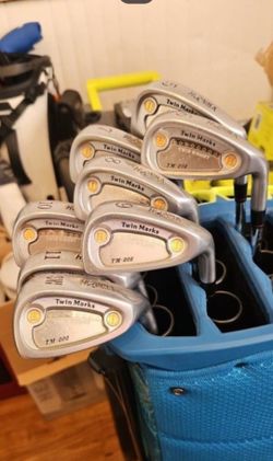 HONMA TWIN MARKS TM-202 Golf Iron Set 5 - 11, SW Steel Shaft Stiff Flex Golf Pride Grips