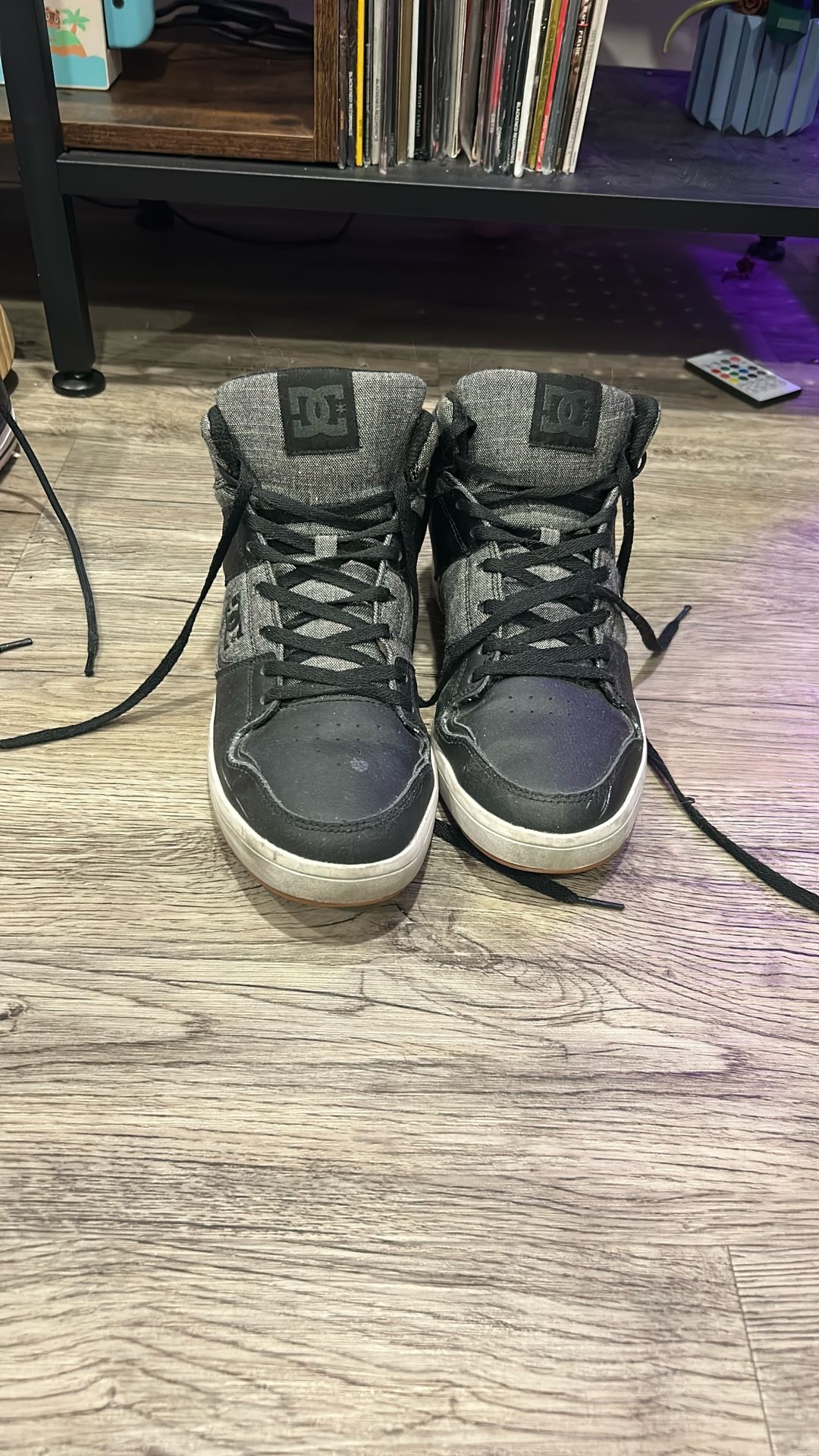 Black/gray DC Shoes Size 9