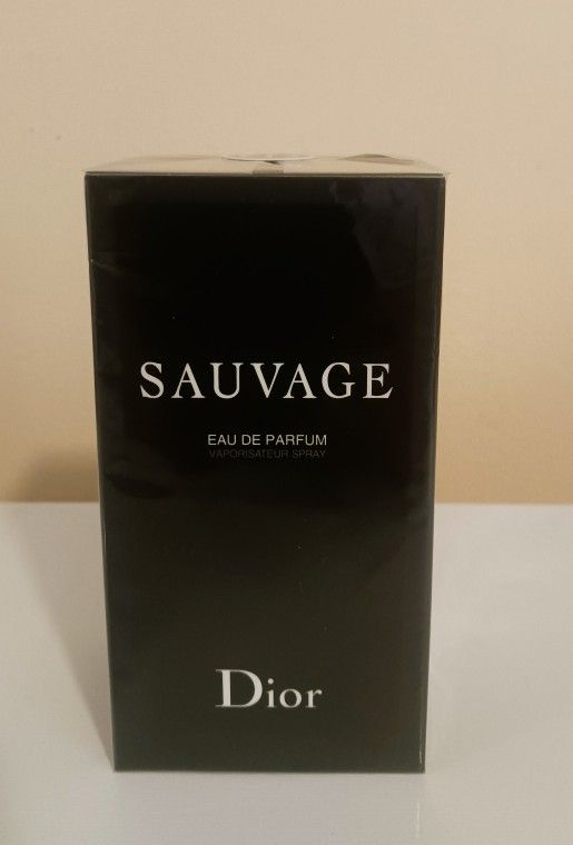 Sauvage Eau de Parfum
Eau de Parfum