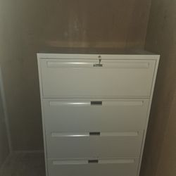 4 Drawer Lateral File Cabinet With key