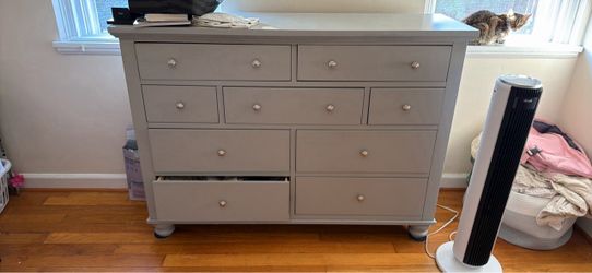 Matching dresser & night stand