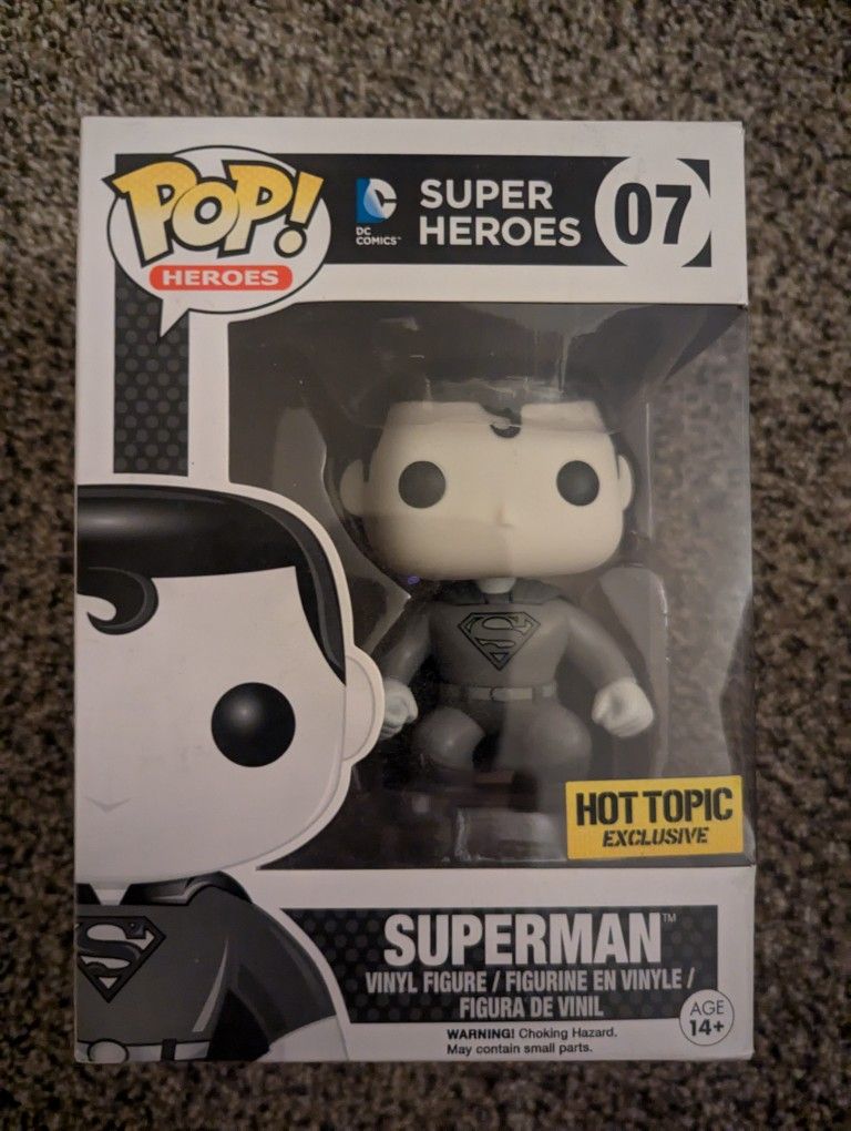 FUNKO POP! DC SUPER HEROES SUPERMAN #07 BLACK & WHITE HOT TOPIC EXCLUSIVE - NEW