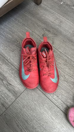Indoor/truf shoes
