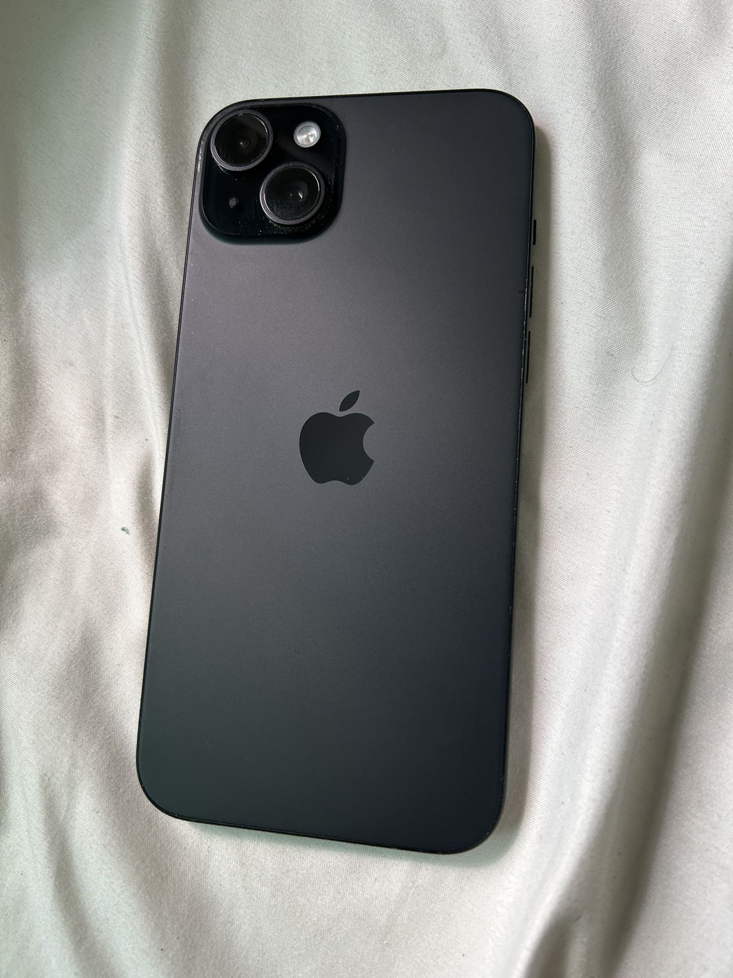 iPhone 15 Plus