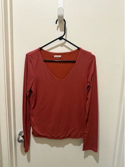 V-Neck Long sleeve