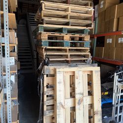 Wood pallets 48x40 double sided