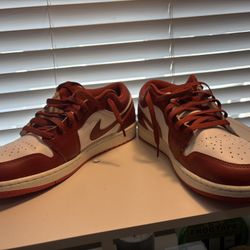 Jordan 1 Low: Size 12M