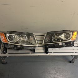 Jeep Grand Cherokee Headlights 