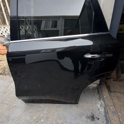 2021-2024 Infiniti Qx-60 REAR LEFT DOOR