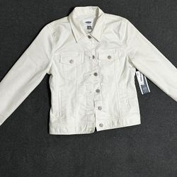 White denim jacket #denimjacket