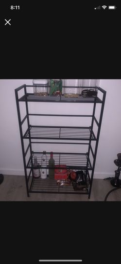 MODERN SHOERACK 