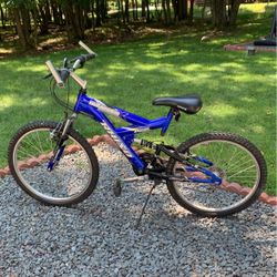 OutreachX FullSuspension Rihno 21speed    Seat clamp is broken but can be fixed or tightened. Brake are a little bit squeaky but work.