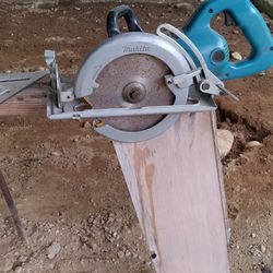 Makita Worm Drive 7 1/4 Saw