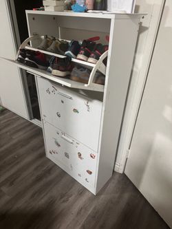 White Shoe Cabinet – Clean & Stylish Storage