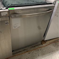 Midea Dishwasher With Extended Dry 