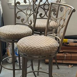 3 Barstools 