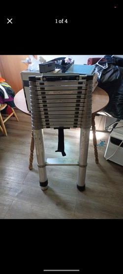 10 ft smartclose telescopic extension ladder