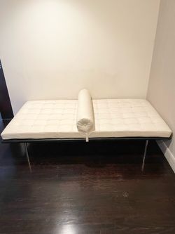 Leather daybed