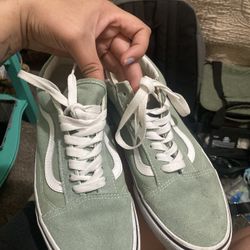 Vans 
