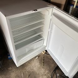 Small Refrigerator 