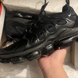 AirVapor Max Plus (LOOK AT DESCRIPTION)
