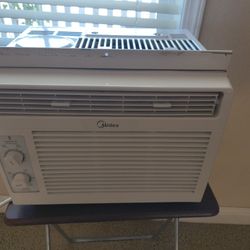 Midea Air Conditioner 
